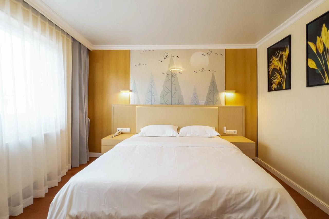 Mr.Liao Hotel Himberg Extérieur photo