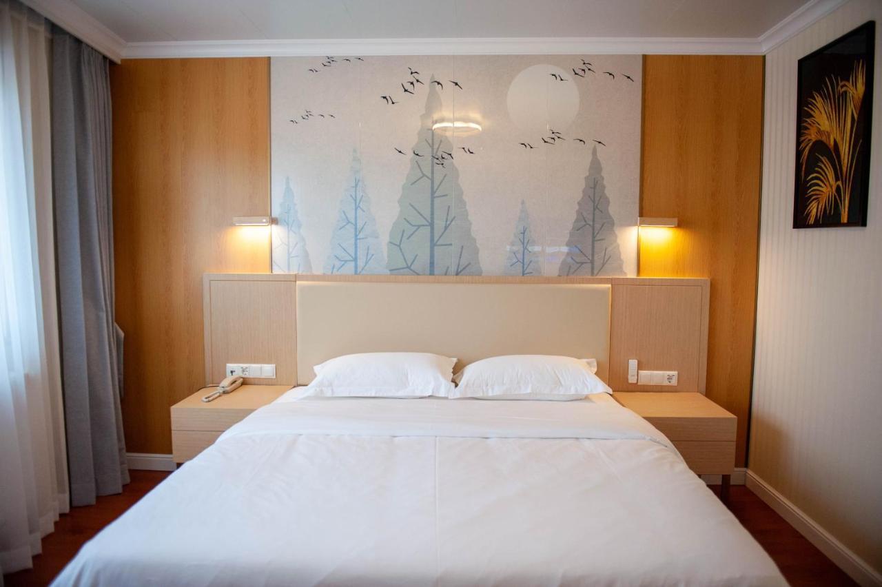 Mr.Liao Hotel Himberg Extérieur photo