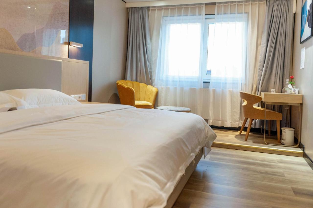 Mr.Liao Hotel Himberg Extérieur photo