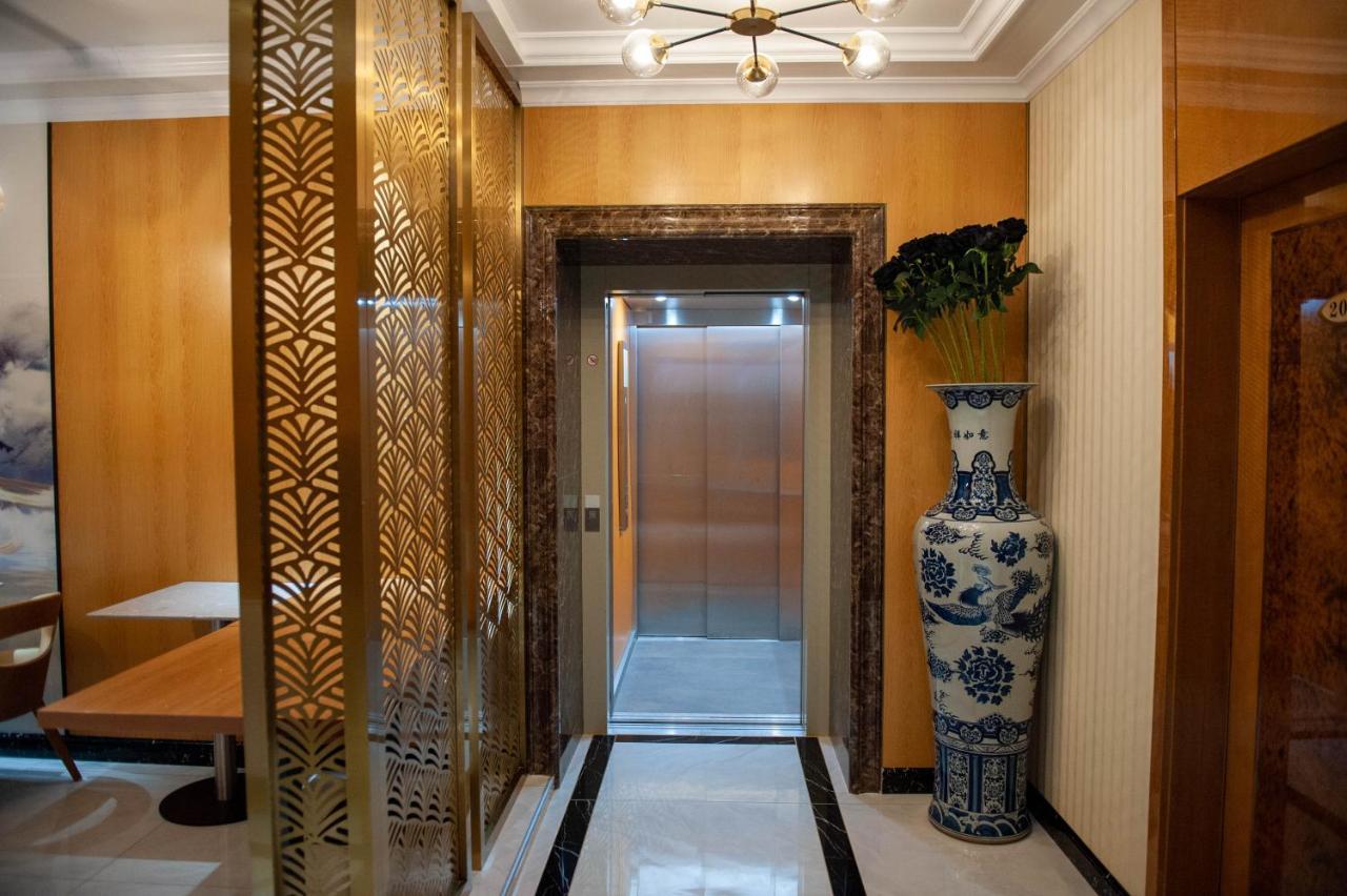 Mr.Liao Hotel Himberg Extérieur photo