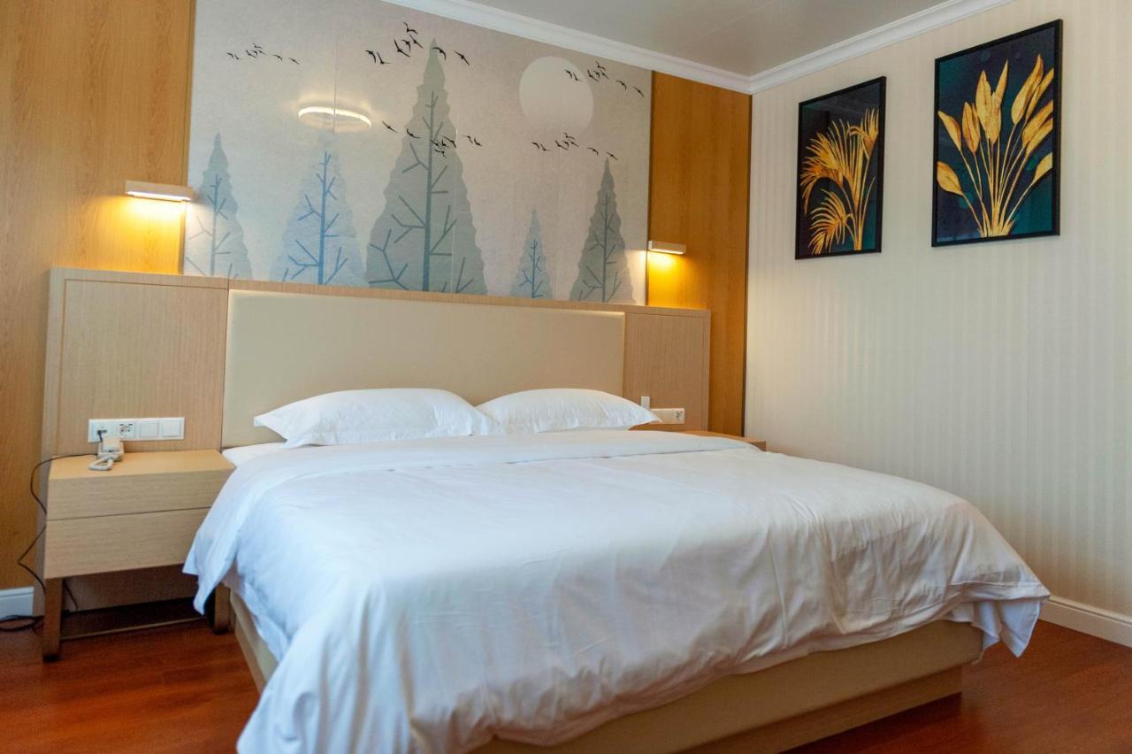 Mr.Liao Hotel Himberg Extérieur photo