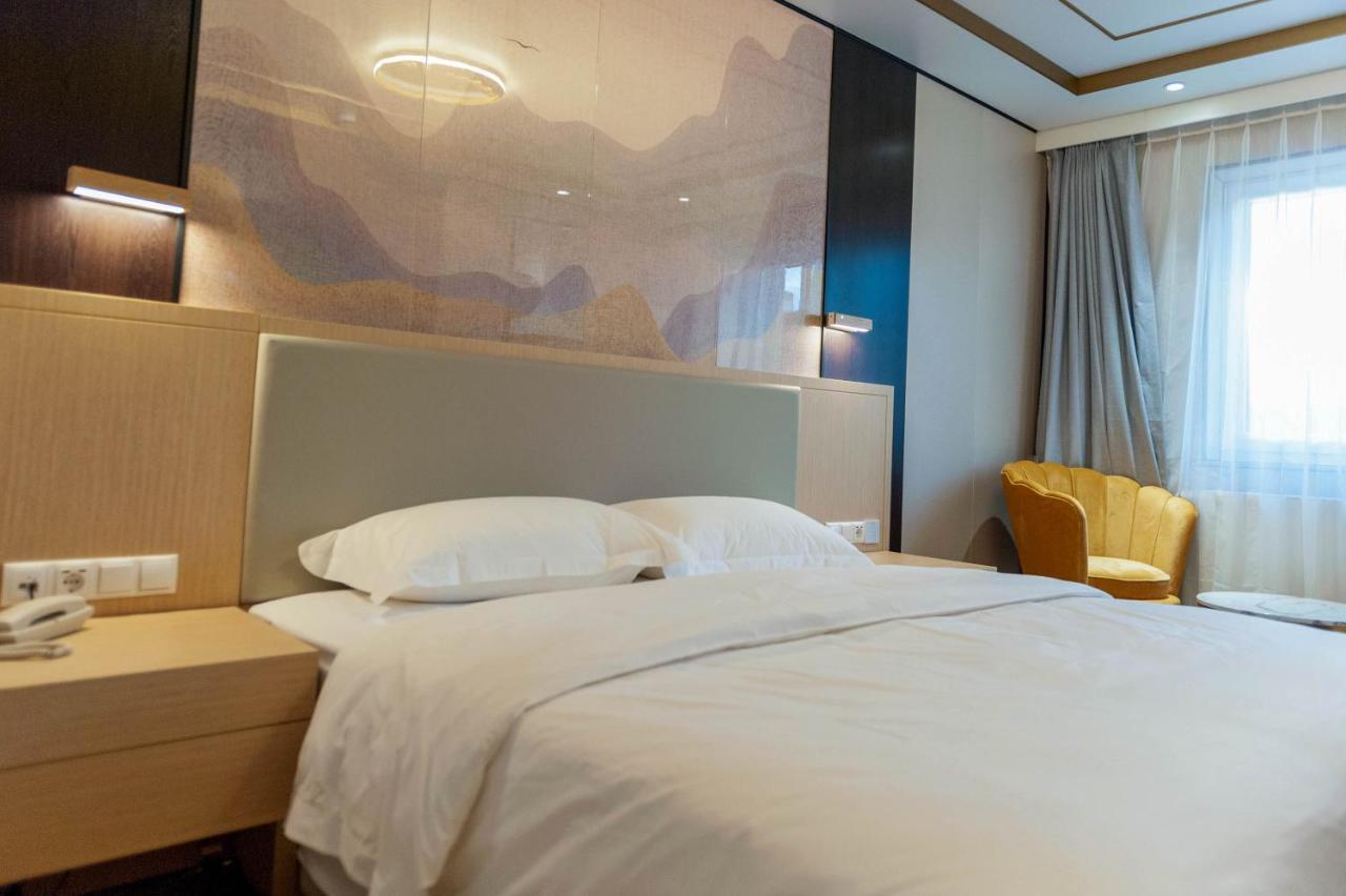 Mr.Liao Hotel Himberg Extérieur photo