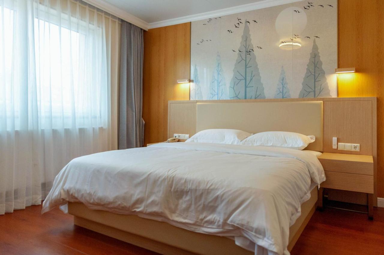 Mr.Liao Hotel Himberg Extérieur photo