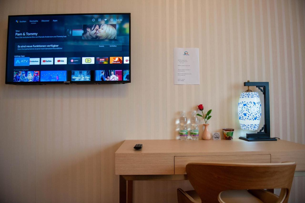Mr.Liao Hotel Himberg Extérieur photo